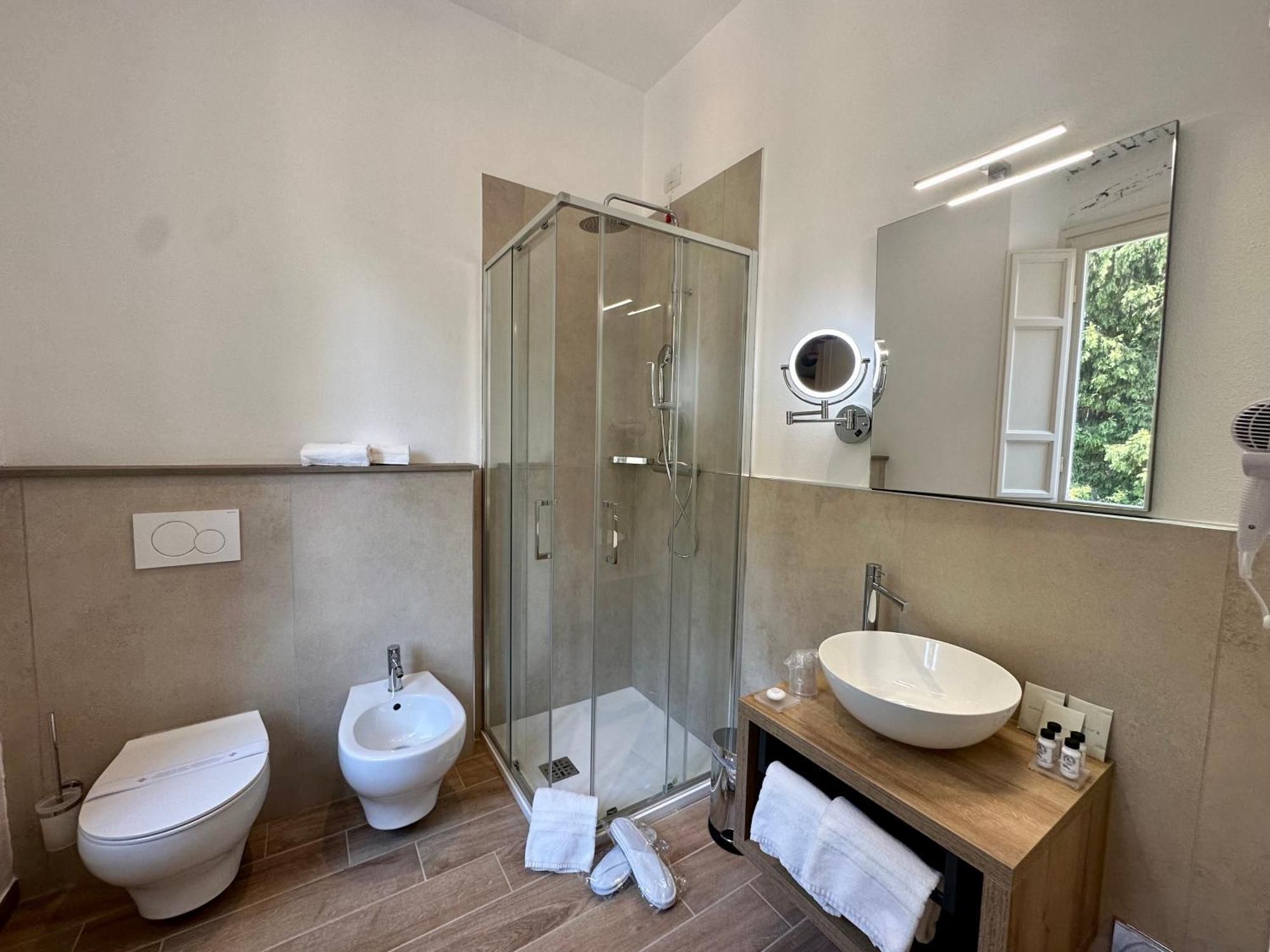 באניי די לוקה La Ninfa Hotel מראה חיצוני תמונה