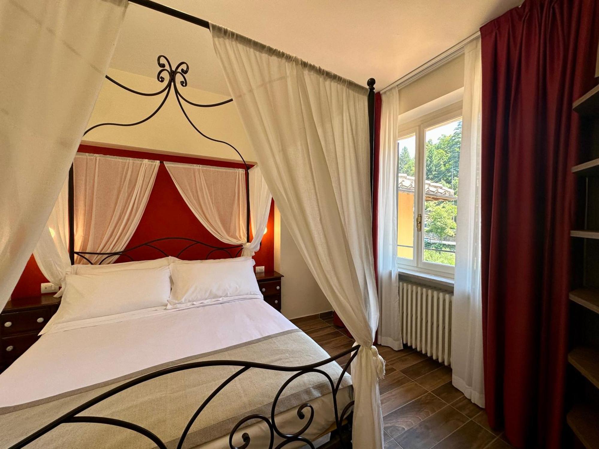 באניי די לוקה La Ninfa Hotel מראה חיצוני תמונה