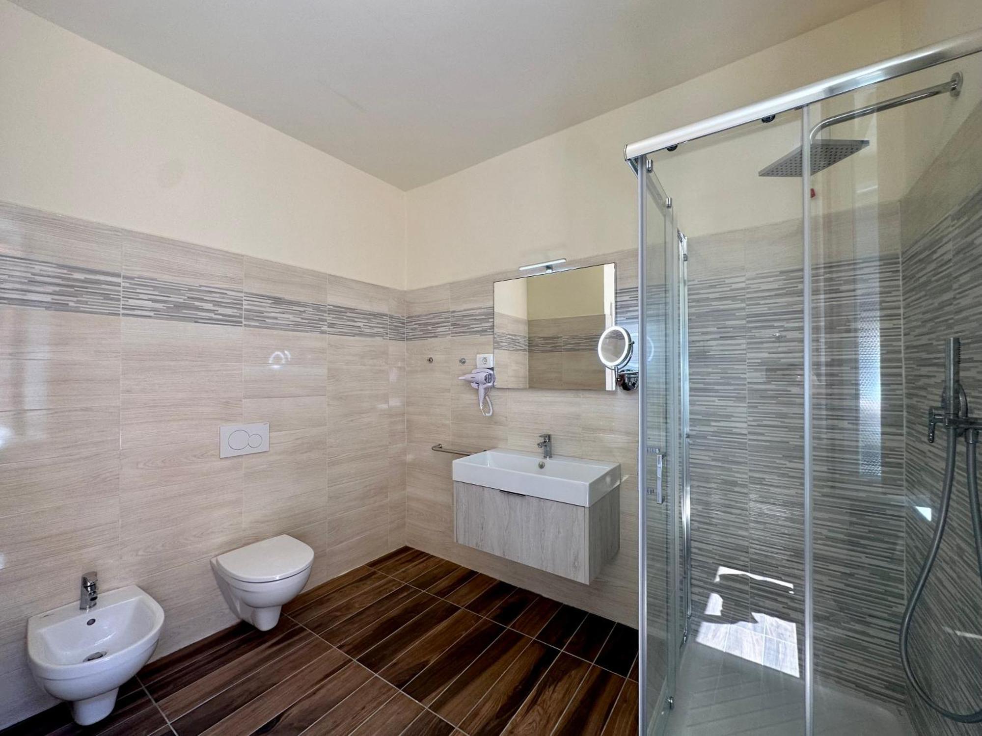 באניי די לוקה La Ninfa Hotel מראה חיצוני תמונה
